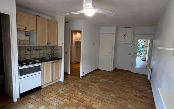 Appartement à louer    2 pièces • 25,21 m2 Golfe Juan - Vallauris