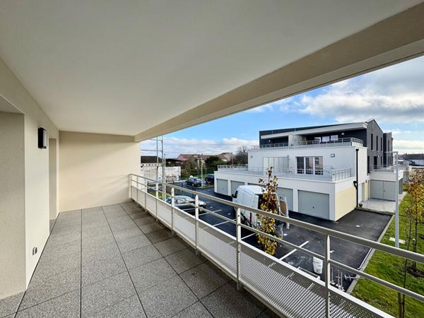 A louer : T2 NEUF avec sa terrasse de 15m², 2 parkings privés + cave