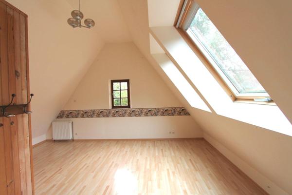 PROPRIÉTÉ 203 M2 AVEC ANNEXES, PARC ARBORÉ,RUISSEAU