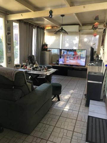 Vente                                                      Terrain
                        
                                         200 m2                     à Oraison
