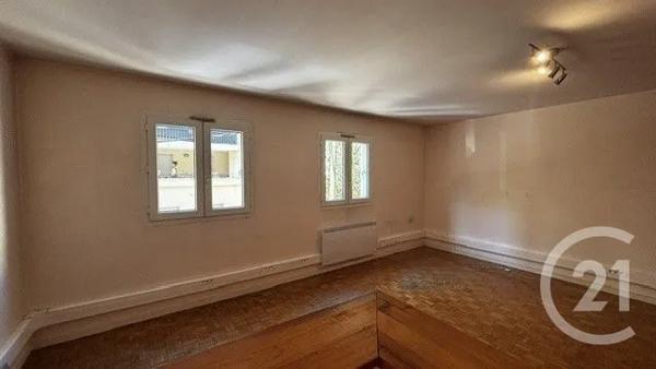 Appartement à vendre  2 pièces - 64,72 m 2   VILLEURBANNE  - 69