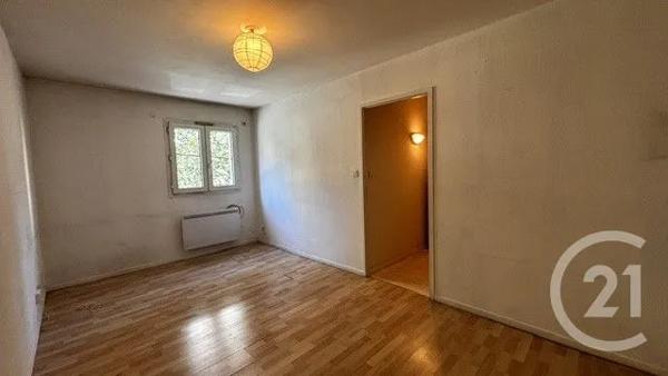 Appartement à vendre  2 pièces - 64,72 m 2   VILLEURBANNE  - 69