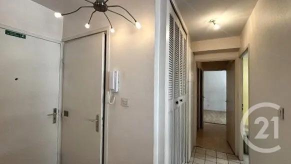 Appartement à vendre  2 pièces - 64,72 m 2   VILLEURBANNE  - 69