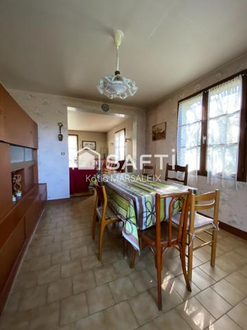 Maison 5 chambres sur 4 650m² terrain avec hangar