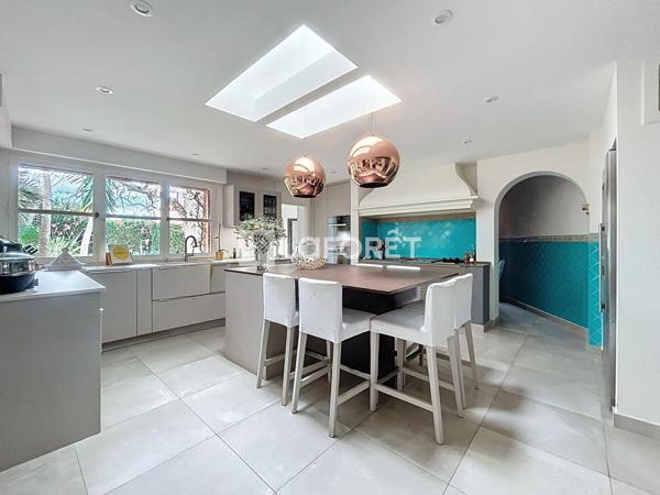 Achat maison Saint-Estève - 5 pièce(s) - 242 m² - 998 000 €