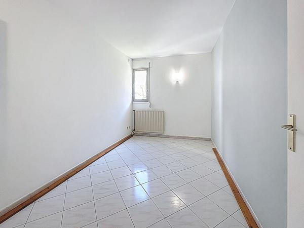 Appartement 3 pièces à vendre à Lyon monplaisir, calme et lumineux idéal profession libérale.