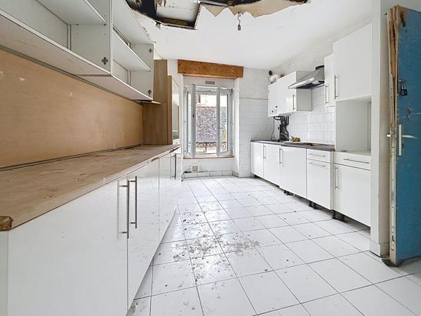 Appartement 5 pièces Centre ville de Quimper - 92 500 € Toiture et cage d'escalier remis a neuf. , Quimper