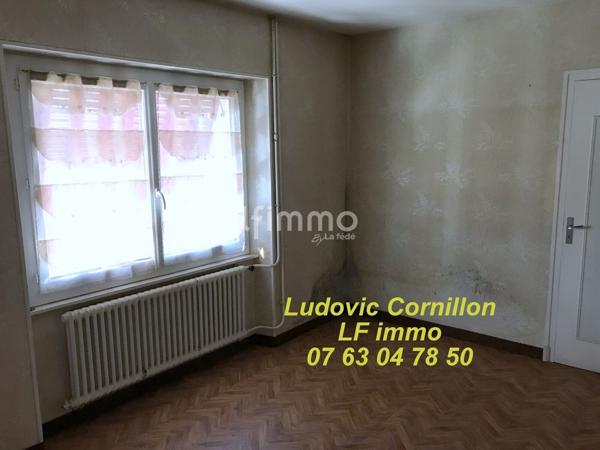 Propriété orientée chevaux : 140m2, 8.8ha, dépendances