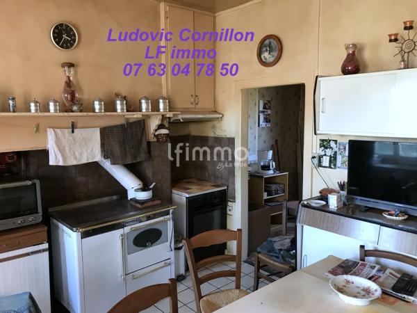 Propriété orientée chevaux : 140m2, 8.8ha, dépendances