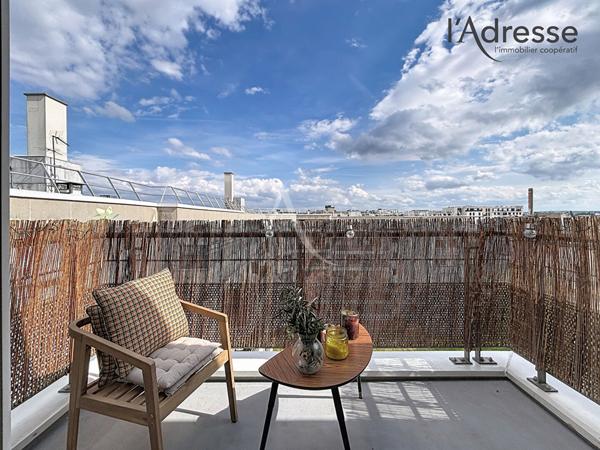Suresnes Carnot-Gambetta - 3 pièces 64m² avec 2 terrasses - Box en sus