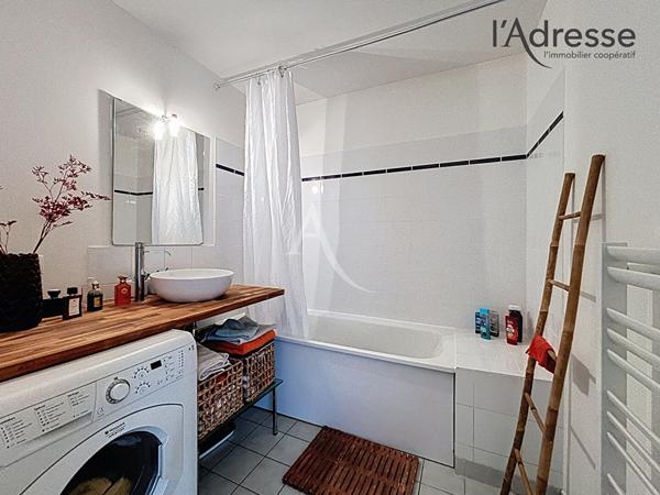 Suresnes Carnot-Gambetta - 3 pièces 64m² avec 2 terrasses - Box en sus