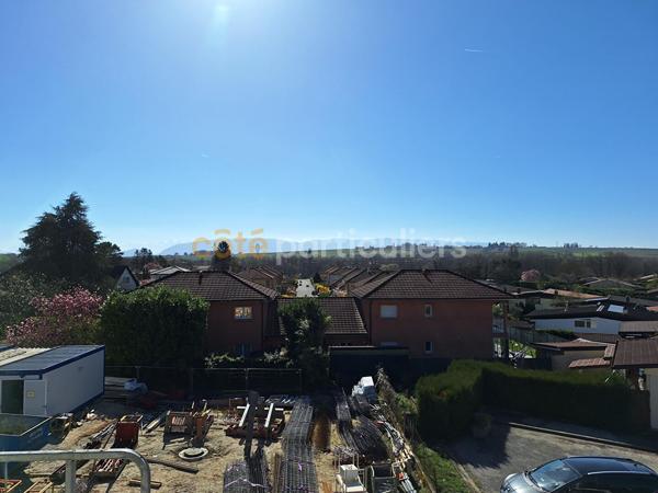 Vente
                Appartement93 m² - 4 Pièces -
                    SAINT GENIS POUILLY (1630)