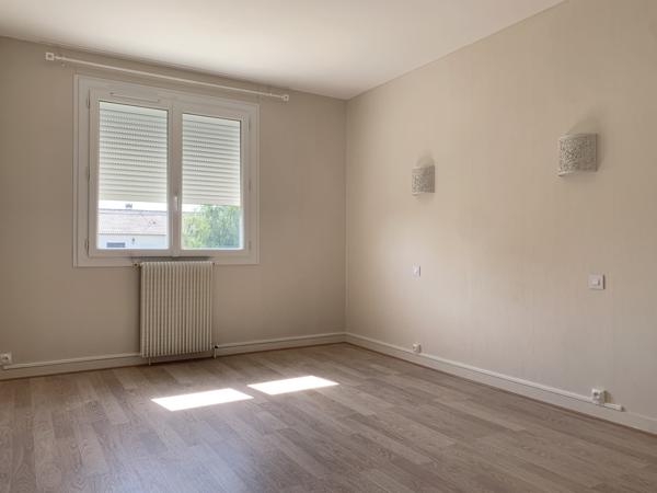 Maison 4 chambres, jardin et garage