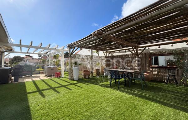 Appartement Terrasse 95 m2 Centre-ville Saint-Palais-sur