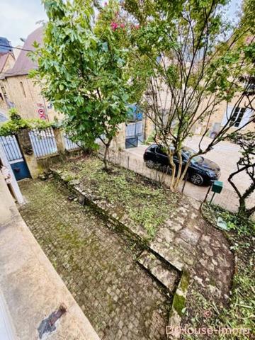 Immeuble à vendre 5 pièces de 148 m²