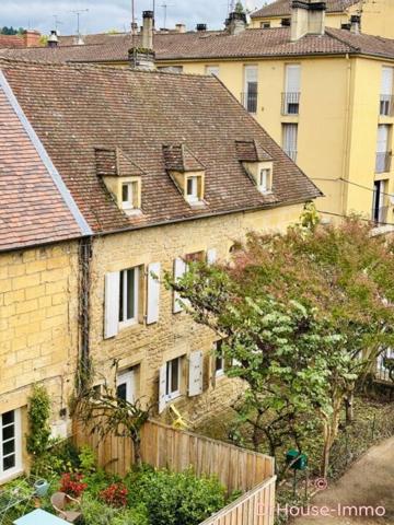 Immeuble à vendre 5 pièces de 148 m²