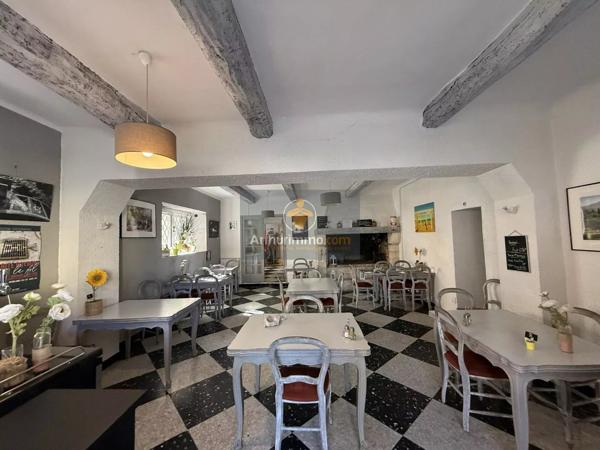 Vente                                                      Fonds de commerce
                        
                     20 pièces                      420 m2                     à Céreste