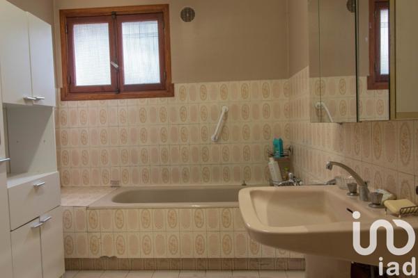 Maison à vendre 6 pièces 157 m² Mougins