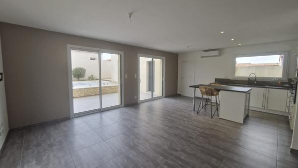 Maison de plain-pied avec piscine, Chauray 6 pièce(s) 123 m2