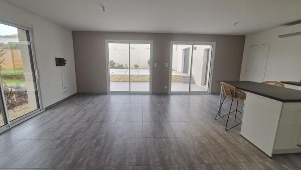 Maison de plain-pied avec piscine, Chauray 6 pièce(s) 123 m2