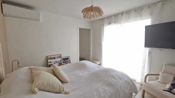 Maison de plain-pied avec piscine, Chauray 6 pièce(s) 123 m2