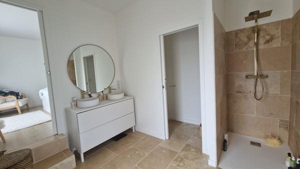 Maison de plain-pied avec piscine, Chauray 6 pièce(s) 123 m2
