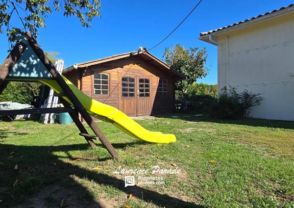 Maison plain pied avec piscine et carport, abris, puit
