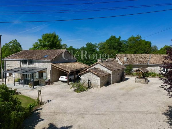 Eymet – Superbe propriété en pierre avec deux maisons et piscine chauffée