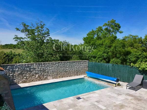 Eymet – Superbe propriété en pierre avec deux maisons et piscine chauffée