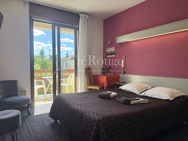10 minutes d’Eymet – Hôtel restaurant de 18 chambres avec piscine et fort potentiel de développement