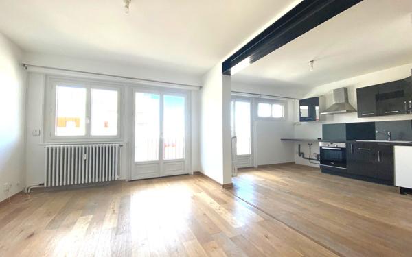 Appartement à louer    2 pièces • 60 m2 Annemasse