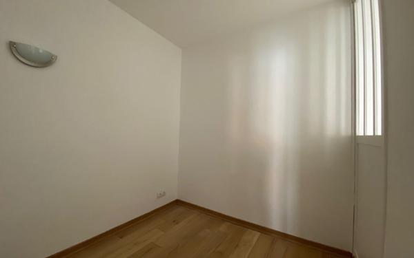 Appartement à louer    2 pièces • 60 m2 Annemasse