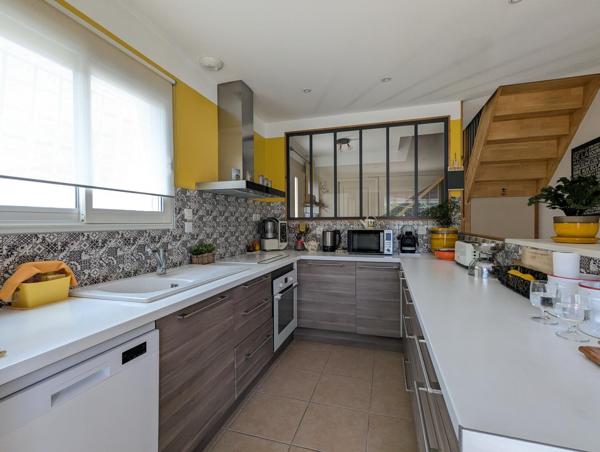 Maison à REDESSAN, 30129 - 5 pièces 125m²