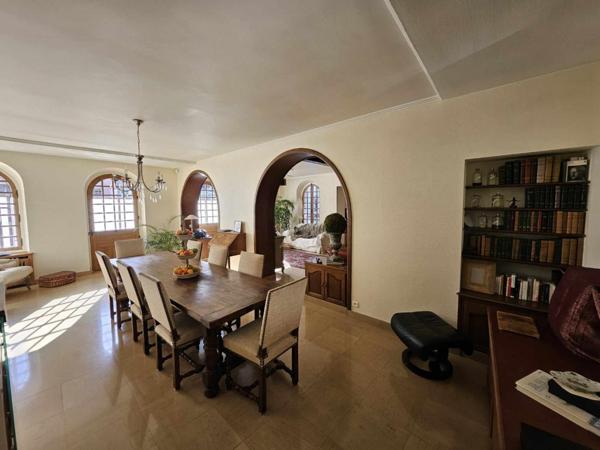 Appartement de caractère 190 m² avec terrasses et garage – Centre-ville Albertville (73200)