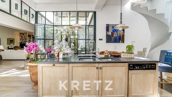 Loft avec jolie terrasse arborée