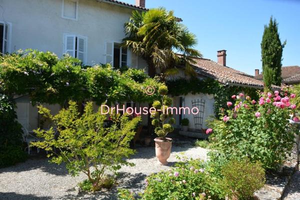 Maison à vendre 10 pièces de 267 m²