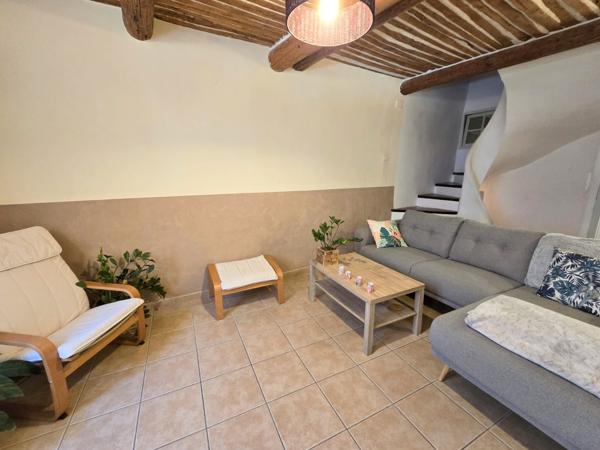 Maison de village T3 - Pierrevert - Réf. G51
