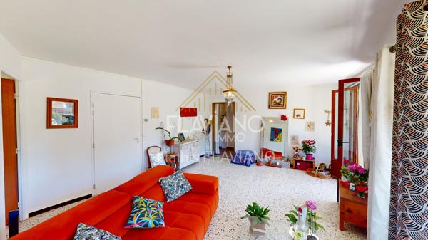 T3 - JARDIN 624m2 - CAVE - PARKING Barcelonnette (04400)