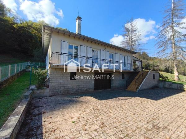 Maison familiale avec véranda, garage et terrain