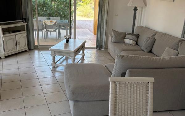 Maison à vendre    4 pièces • 147,73 m2 Le Cannet-des-Maures