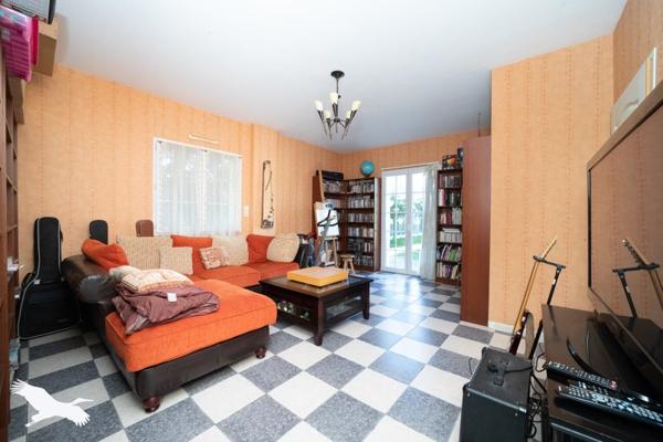 Maison à vendre |  Saint-André-de-Cubzac |  5 pièces | 195 m²