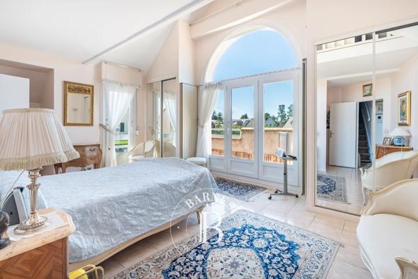 Croissy-sur-Seine, Maison 4 Chambres -  218 m² à vendre
