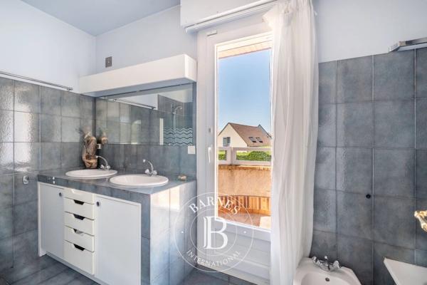 Croissy-sur-Seine, Maison 4 Chambres -  218 m² à vendre