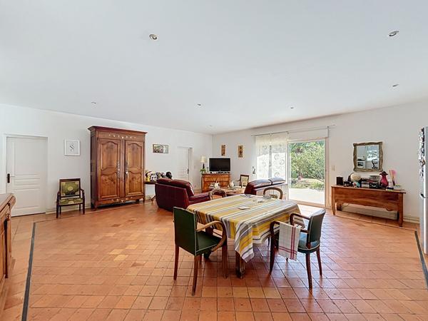 Maison Chateau Gontier Sur Mayenne 6 pièce(s) 136m²