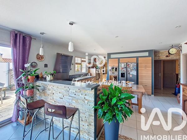 Maison à vendre 5 pièces 153 m² Villieu-Loyes-Mollon