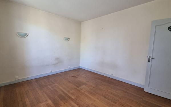 Maison à vendre    6 pièces •  Montélimar