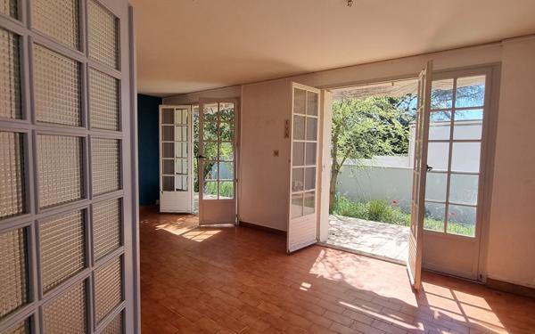 Maison à vendre    6 pièces •  Montélimar