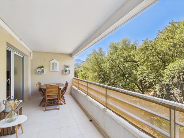 Appartement
         3 pièces
        - 64 m² Exclusivité 320 000 €*