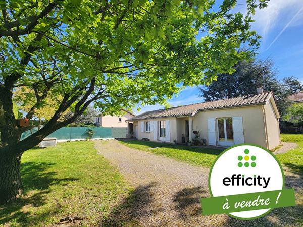 Maison
         4 pièces
        - 80 m² 240 000 € *