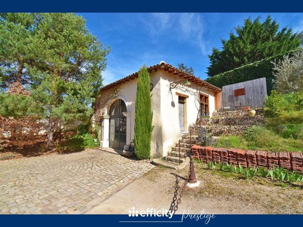 Maison
         11 pièces
        - 530 m² Bien prestige 1 950 000 € *